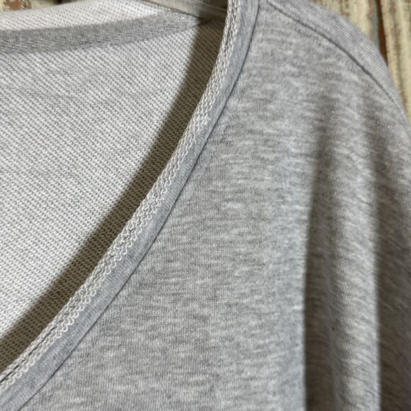 Caracilia Gray V Neck Extra Large Sweatshirt - Picture 8 of 10